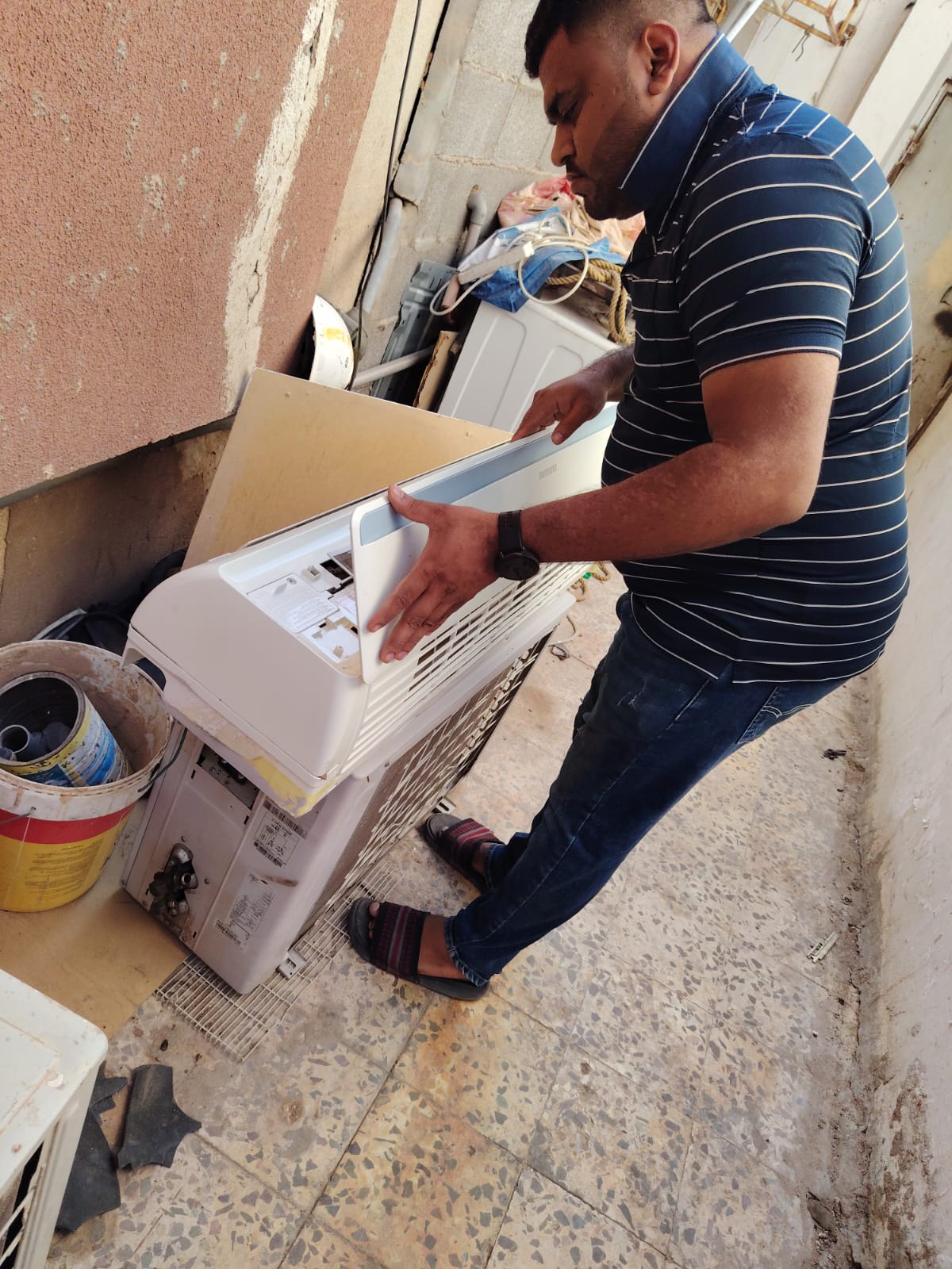معلم فني مكيفات بتبوك لفحص وتسرب الفريون